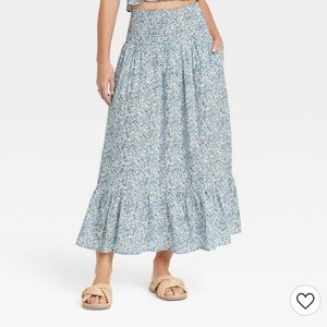Universal Thread Skirt